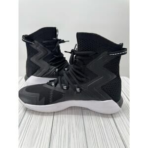 UNDER ARMOUR Women’s HIGHLIGHT ACE 2.0 Volleyball Athletic Shoes Black/White‎ 7